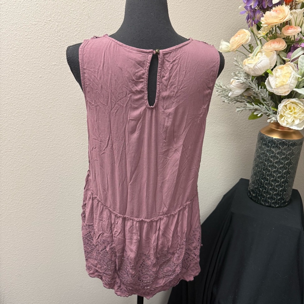 Knox Rose Mauve Crochet Lace Boho Tank L | Tiered Flowy Summer Top - Picture 4 of 7